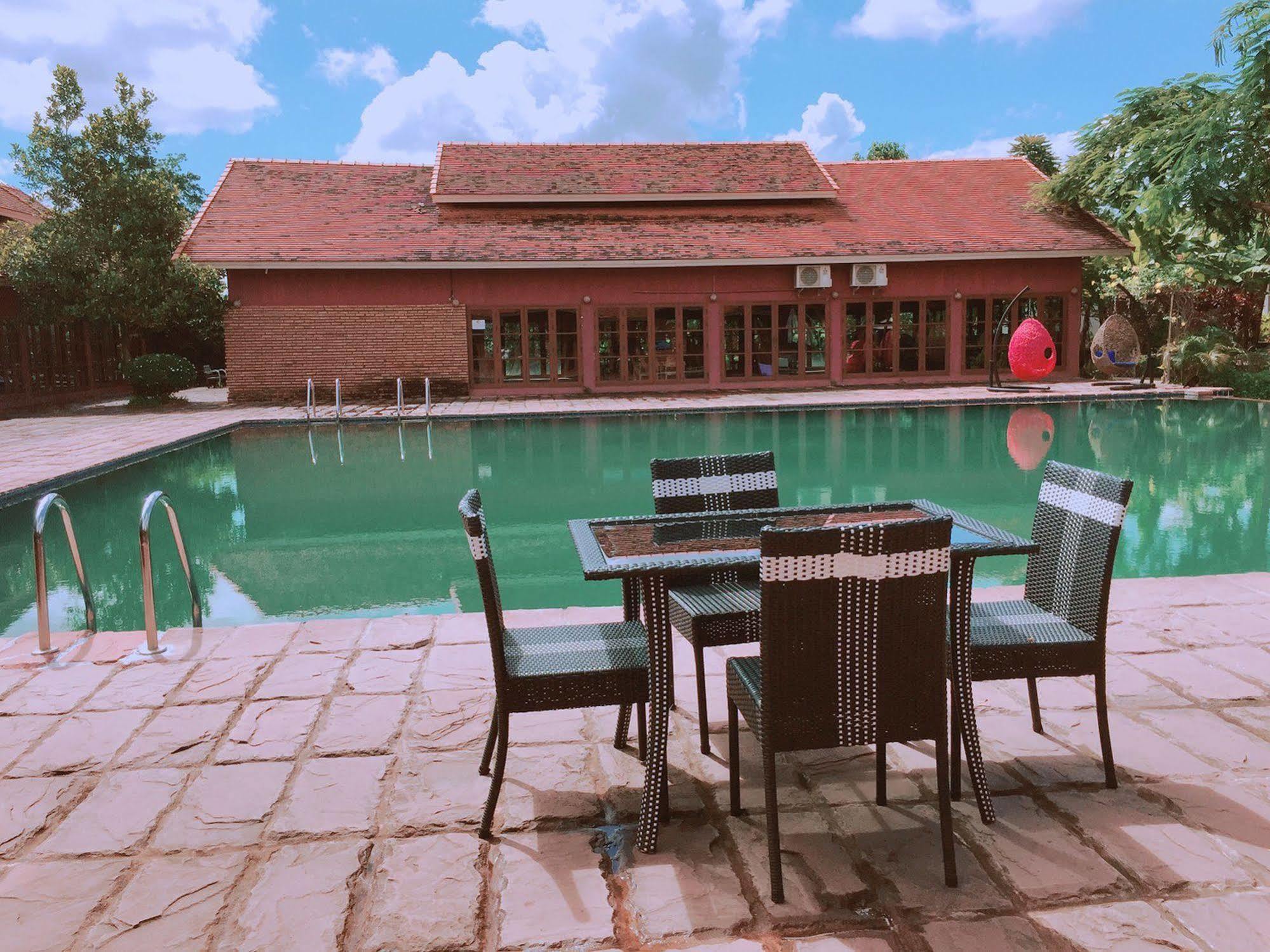 Chiangmai Royal Creek Hotel Hang Dong Eksteriør billede