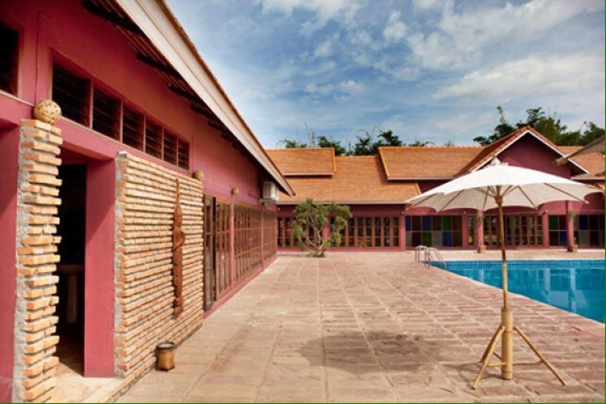 Chiangmai Royal Creek Hotel Hang Dong Eksteriør billede